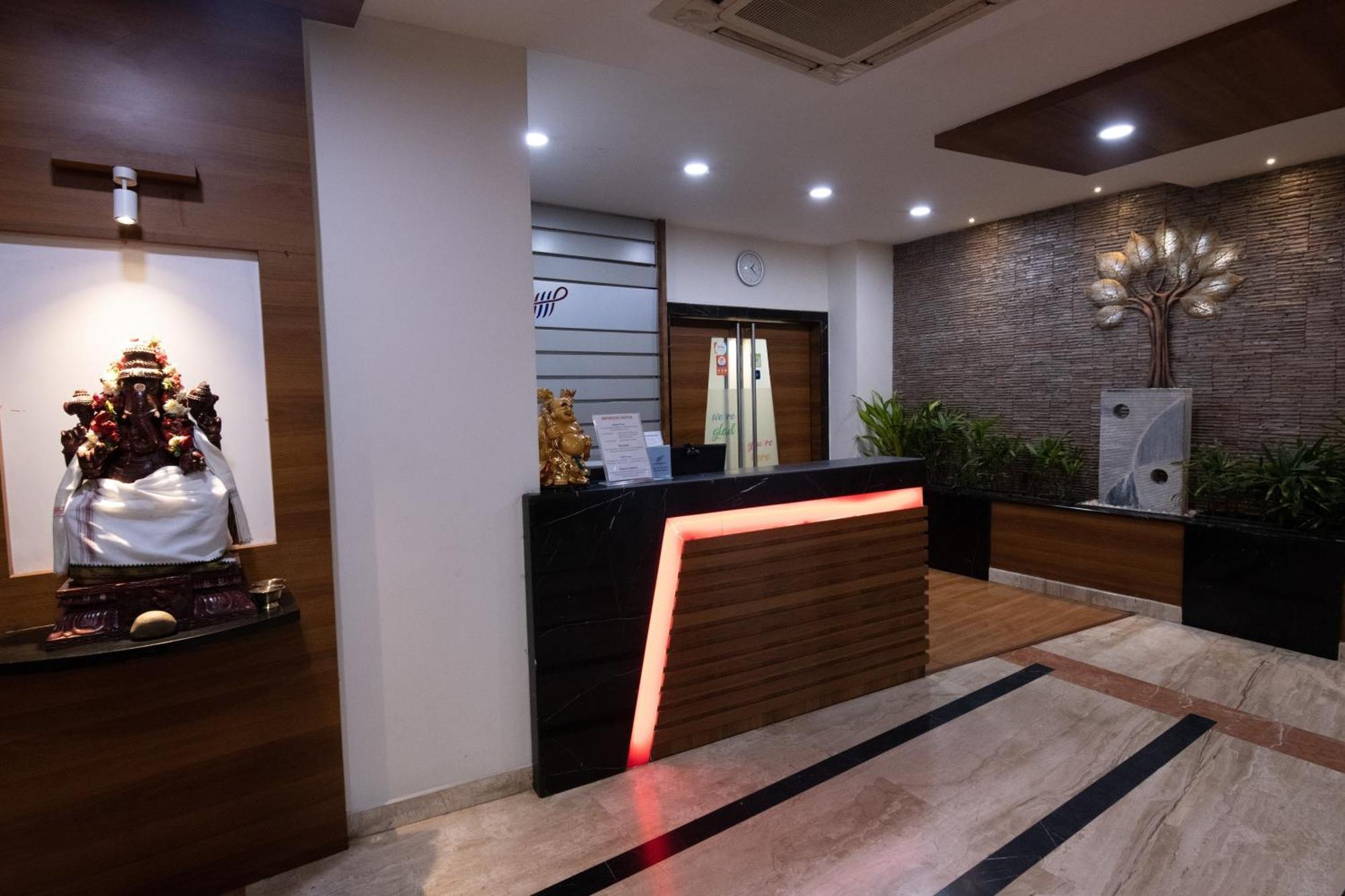 高角酒店 Tiruchirappalli 外观 照片