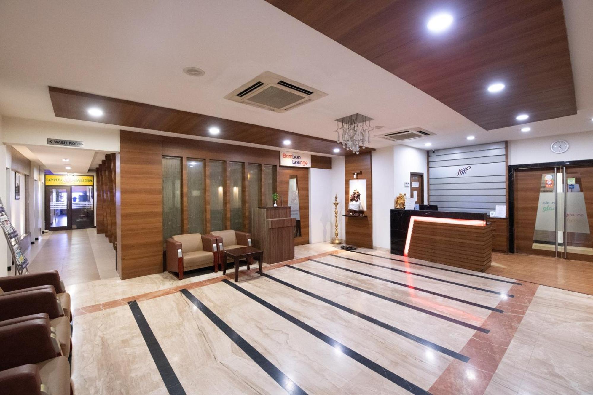 高角酒店 Tiruchirappalli 外观 照片