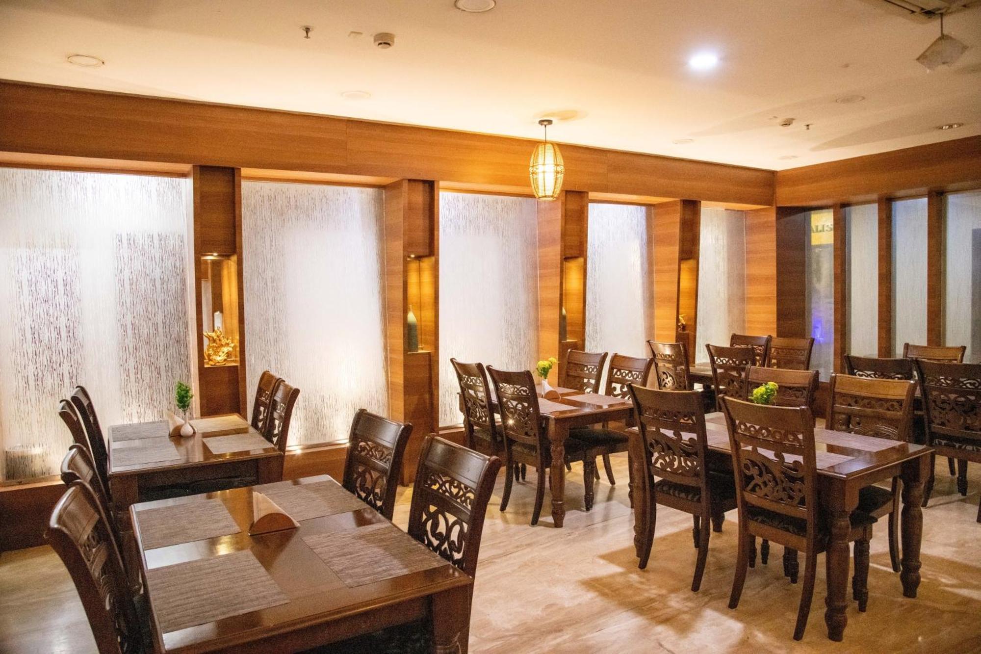 高角酒店 Tiruchirappalli 外观 照片