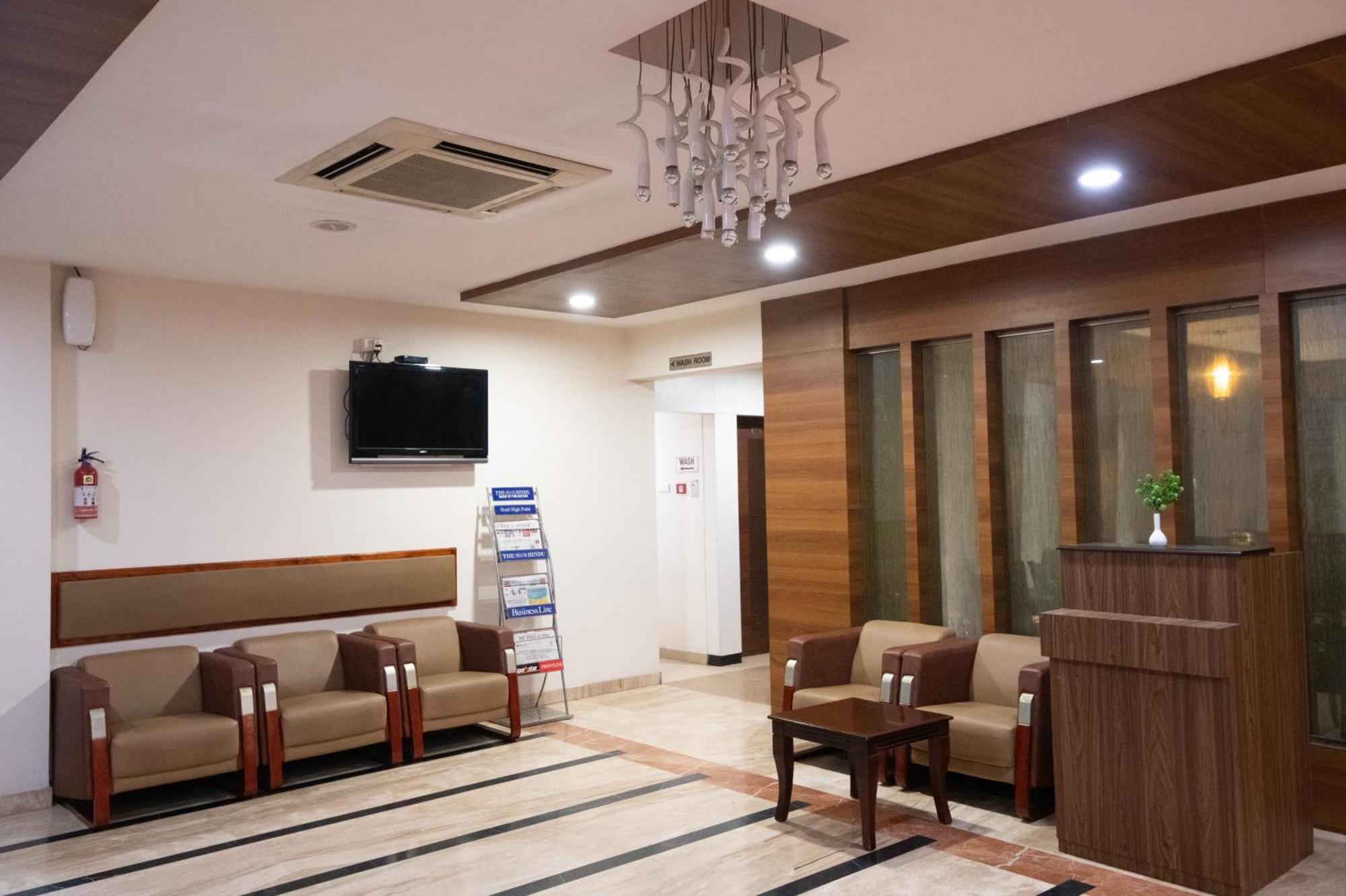 高角酒店 Tiruchirappalli 外观 照片